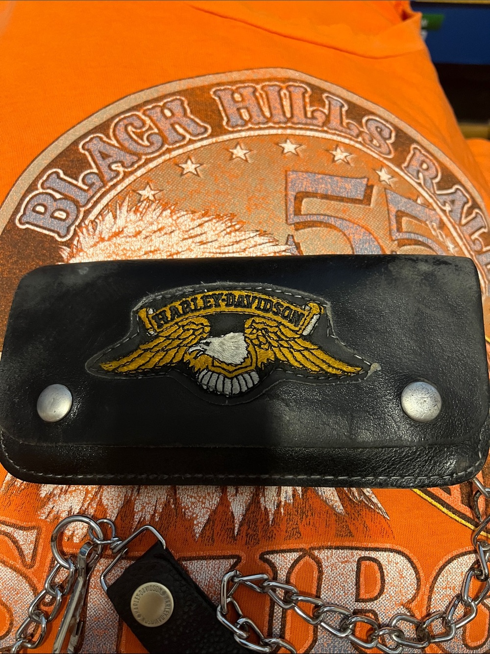 VINTAGE 1980s HARLEY DAVIDSON TRUCKER WALLET W/ CHAIN & EMBROIDERED EAGLE PATCH